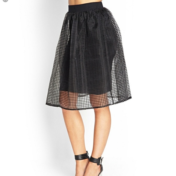 Forever 21 Grid Mesh Tulle skirt - Picture 3 of 8